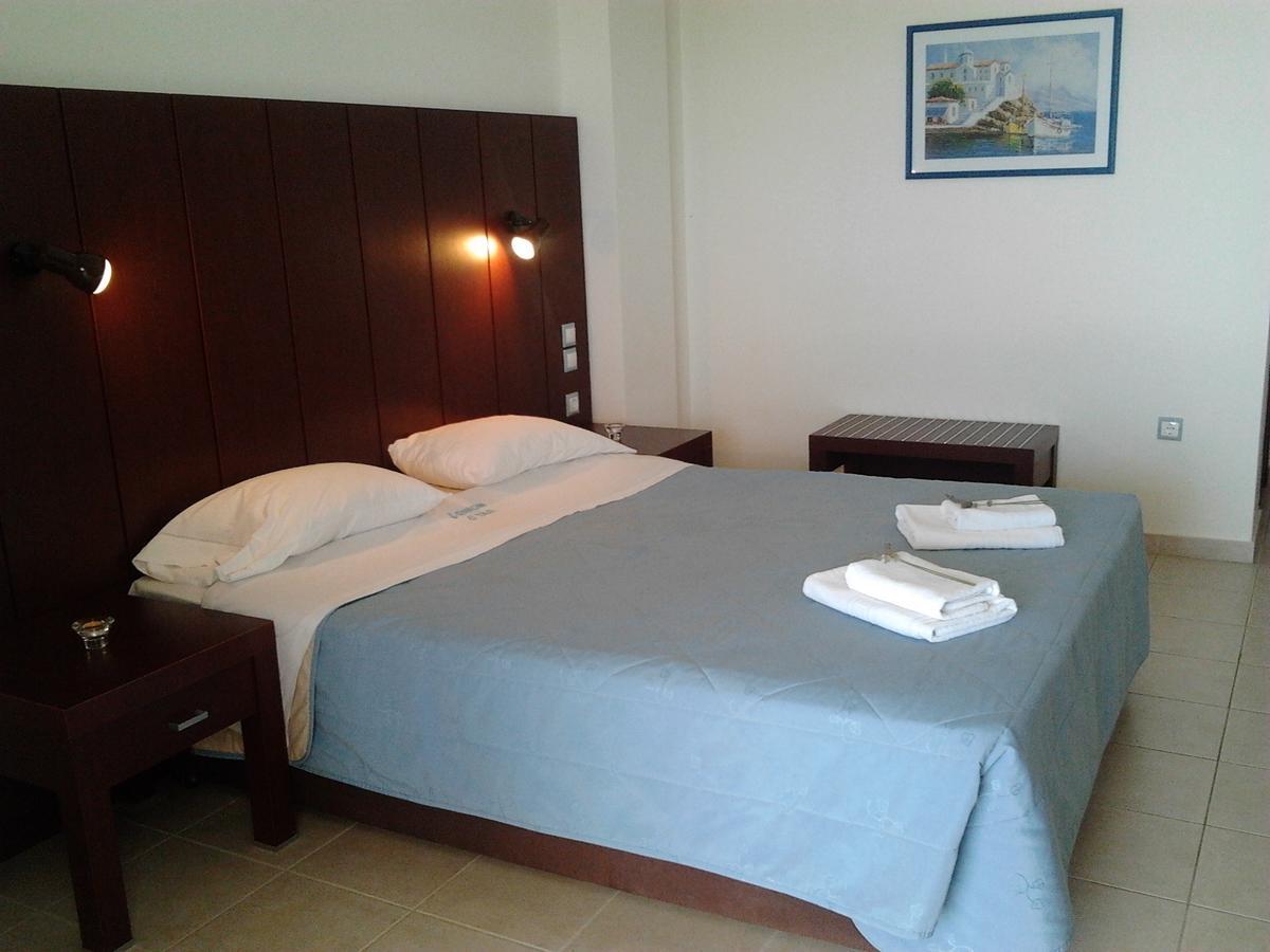 Ionion Star Hotel Tholon Екстер'єр фото